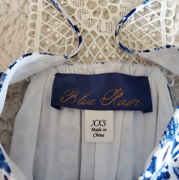 Strappy Blouse / Tank Top with Crochet Detail - Picture 7 of 7